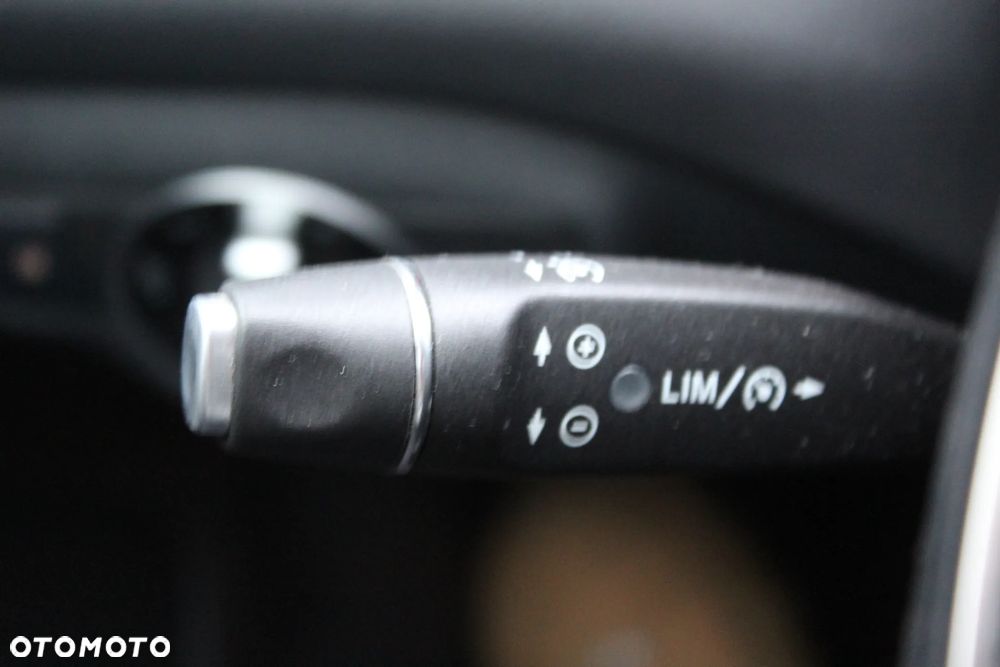 Mercedes-Benz GLA 200 7G-DCT Edition 1 - 22
