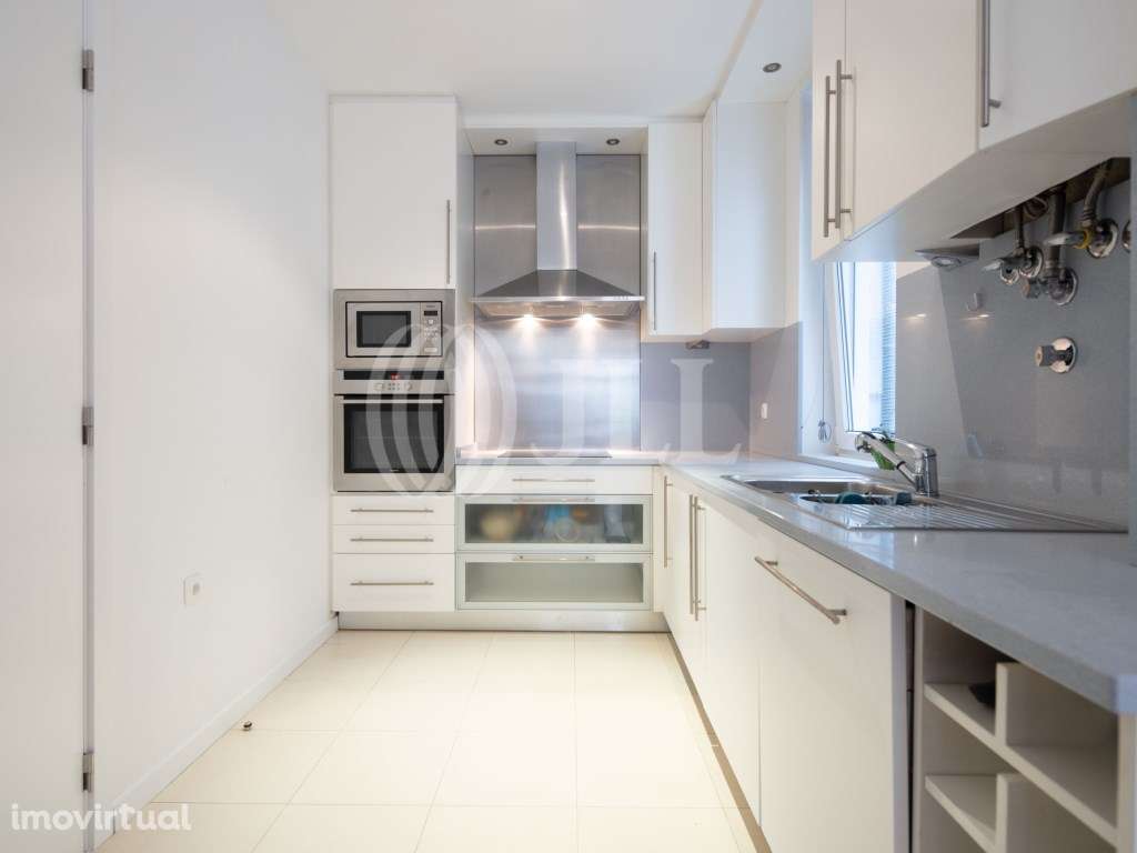Apartamento T3 renovado, nas Avenidas Novas, em Lisboa - Grande imagem: 5/24