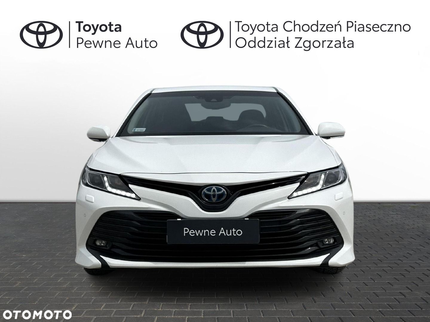 Toyota Camry - 2