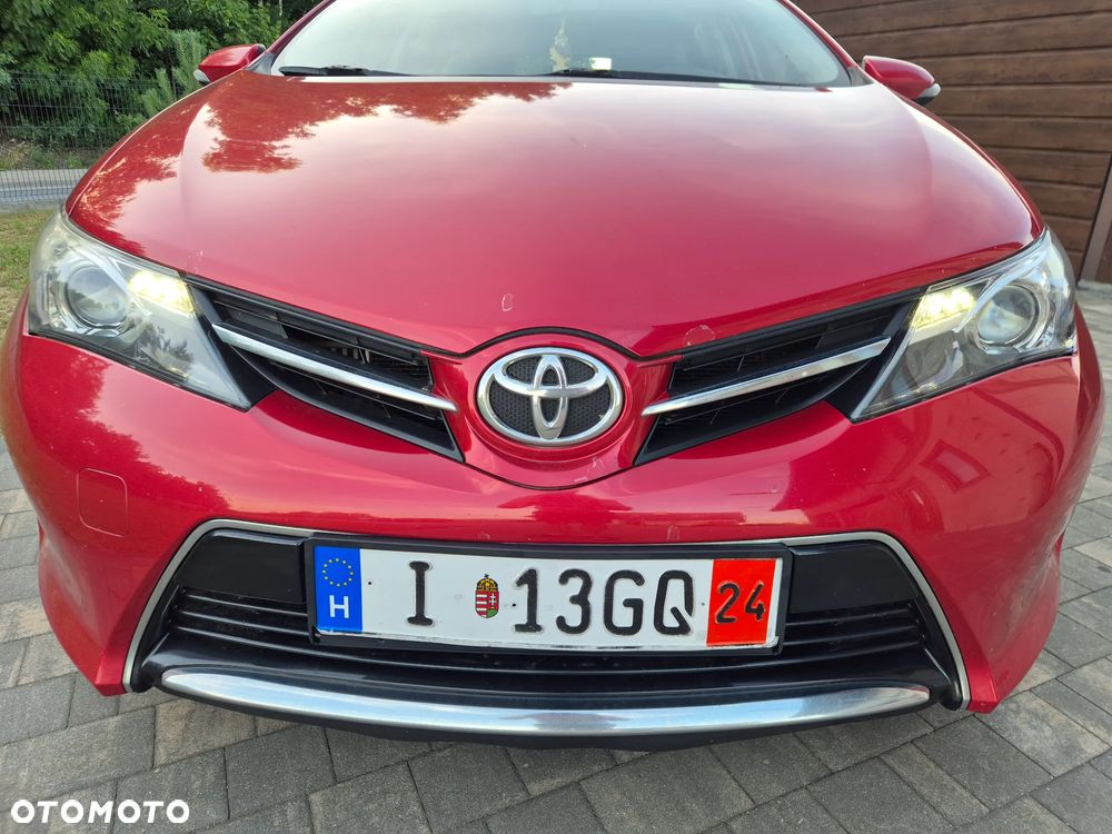 Toyota Auris - 2