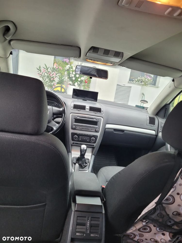 Skoda Octavia 2.0 TDI Elegance - 4