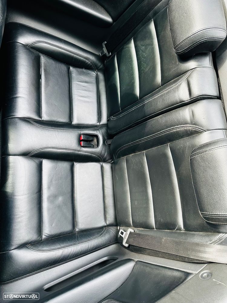 VW Golf 1.6 TDi Highline - 14