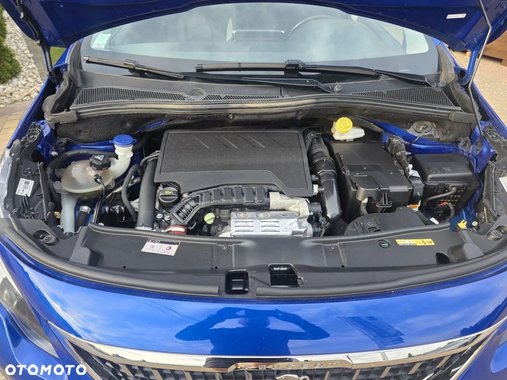 Peugeot 2008 PureTech 130 EAT8 Allure - 23