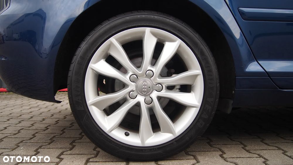 Audi A3 Sportback 2.0 TDI DPF Ambition - 32