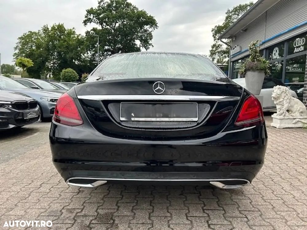 Mercedes-Benz C 220 d 9G-TRONIC - 4