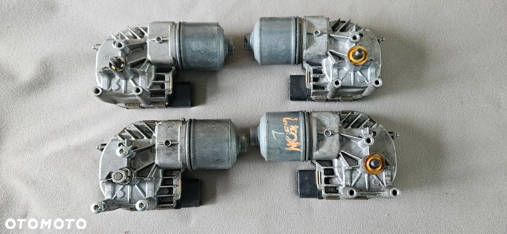 Silniczek wycieraczek lewy prawy Seat LEON II 2005-2012r Europa 1P0955119B 1P0955119C 1P0955120 1P0955120A