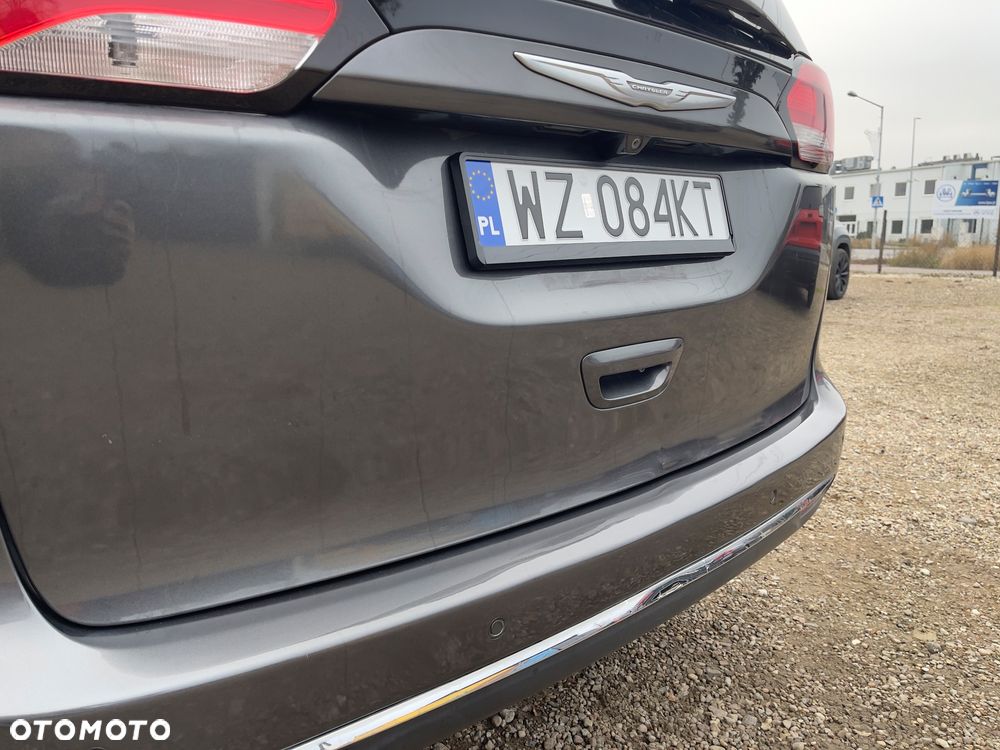 Chrysler Pacifica - 26