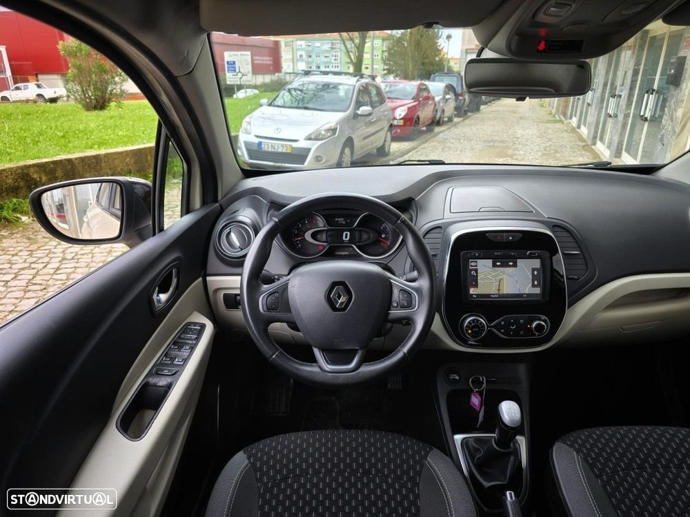 Renault Captur 1.5 dCi Exclusive - 6