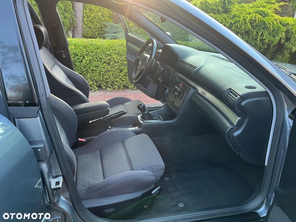 Audi A4 Avant 1.8T Quattro - 19