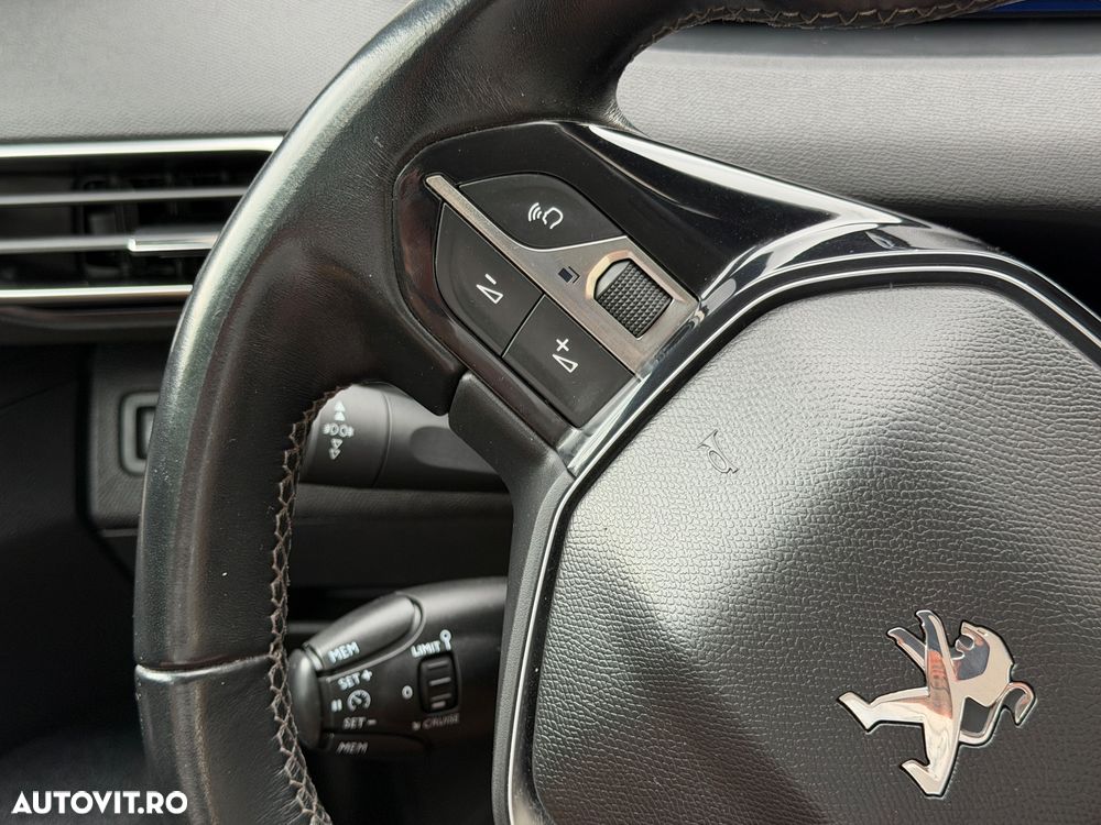 Peugeot 3008 PureTech 130 Stop & Start GPF EAT8 Active Business-Paket - 24