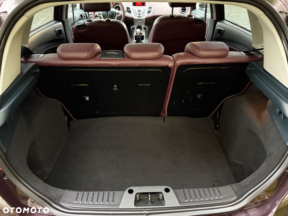 Ford Fiesta 1.6 TDCi Platinium X - 26