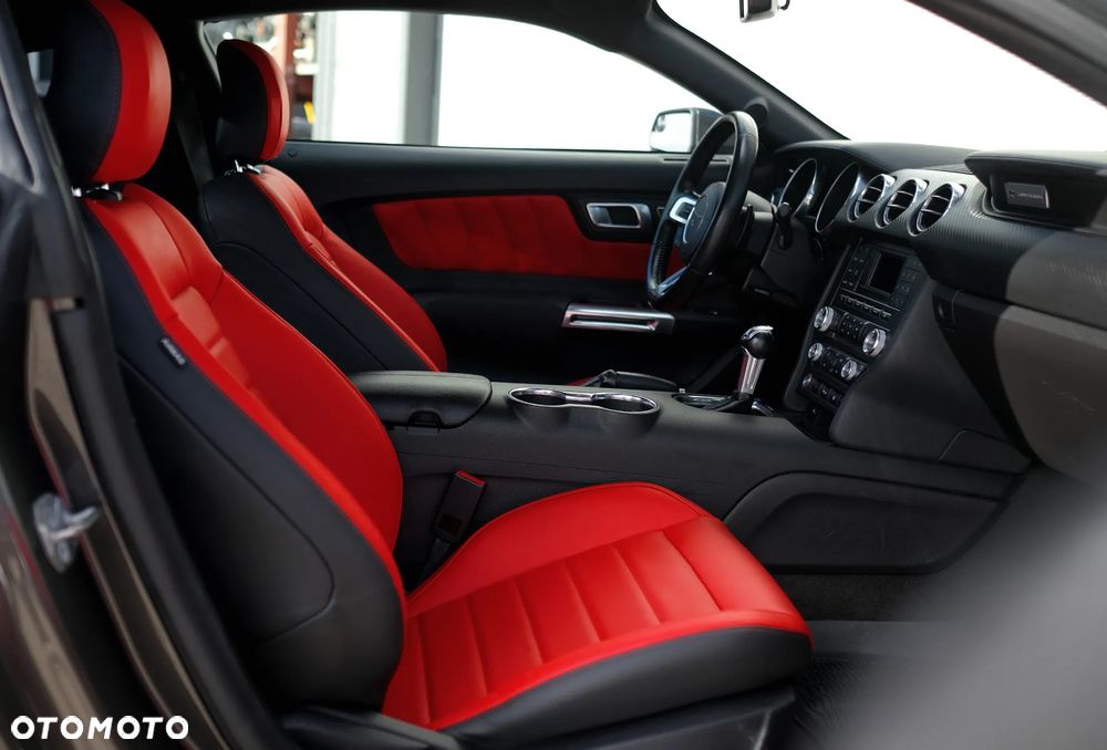 Ford Mustang Fastback 2.3 Eco Boost - 20