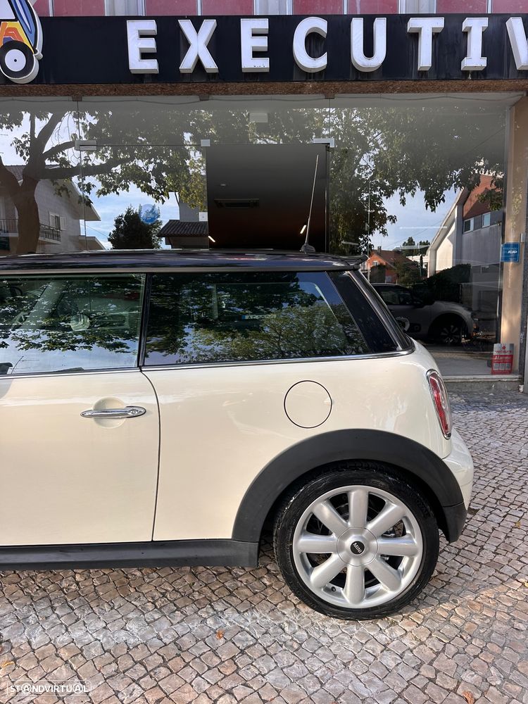 MINI 3 Portas Cooper D - 6