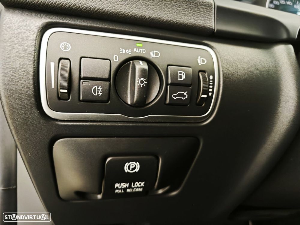 Volvo V60 D2 Geartronic Powershift Edition - 25