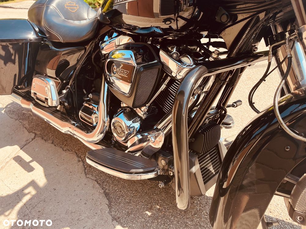 Harley-Davidson Touring Street Glide - 14