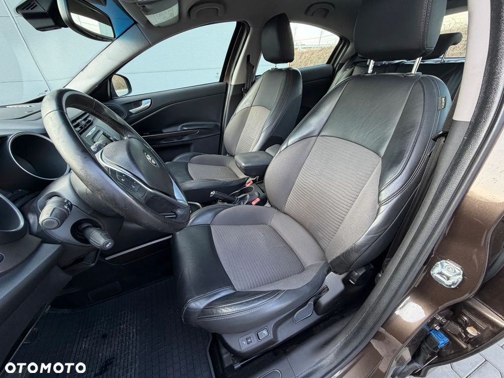 Alfa Romeo Giulietta 2.0 JTDM 16V Veloce - 17