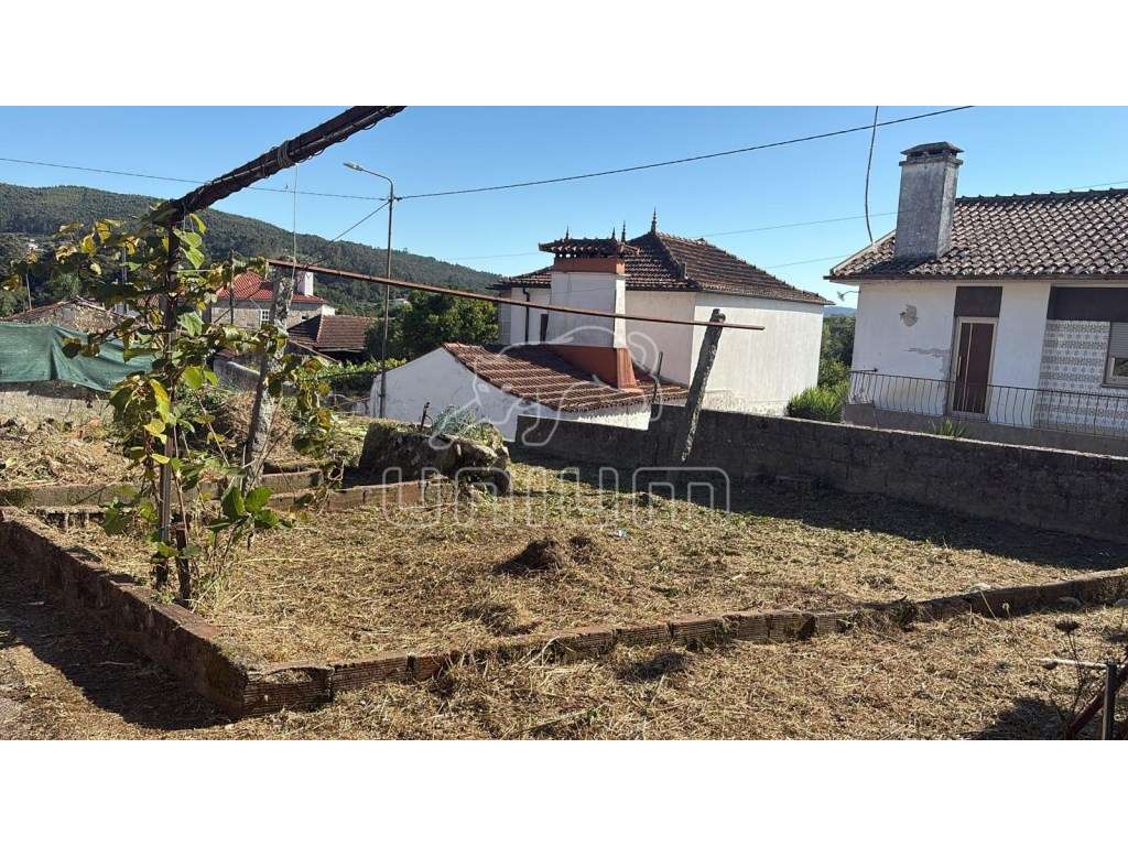 Moradia em Barroselas - Grande imagem: 2/3