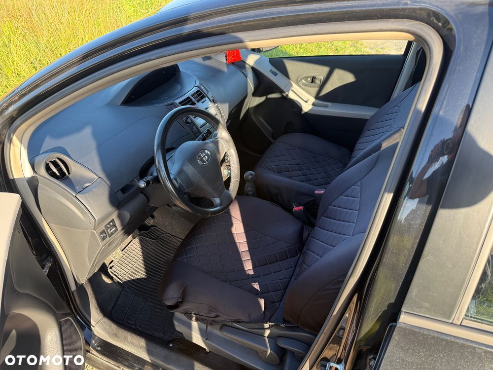 Toyota Yaris 1.0 Active - 5