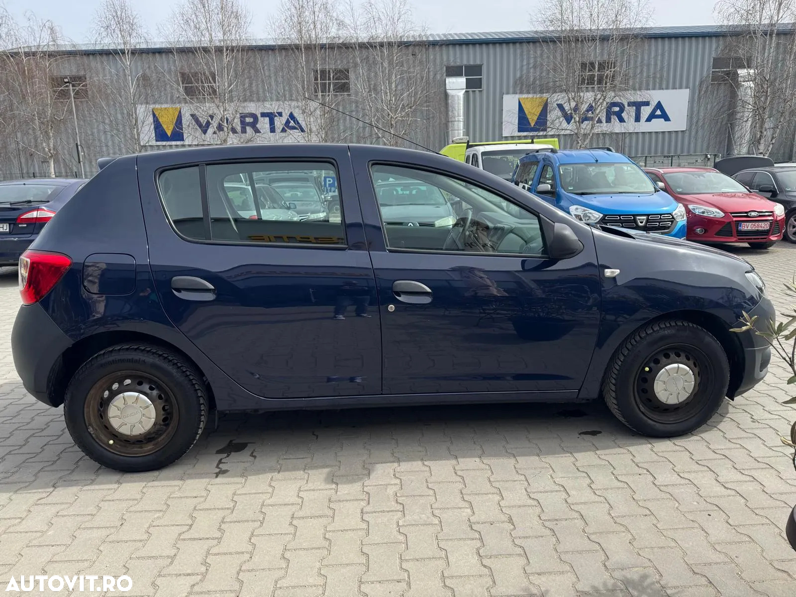 Dacia Sandero 1.2 16V 75 Essentiel - 8