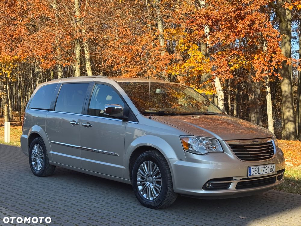 Chrysler Town & Country 3.6 Touring - 1