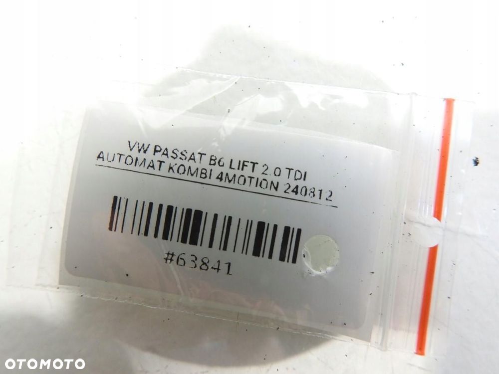 OSŁONA OBUDOWA SILNIKA VW PASSAT B6 2.0 TDI 03L103925AM 03L103925AN - 5