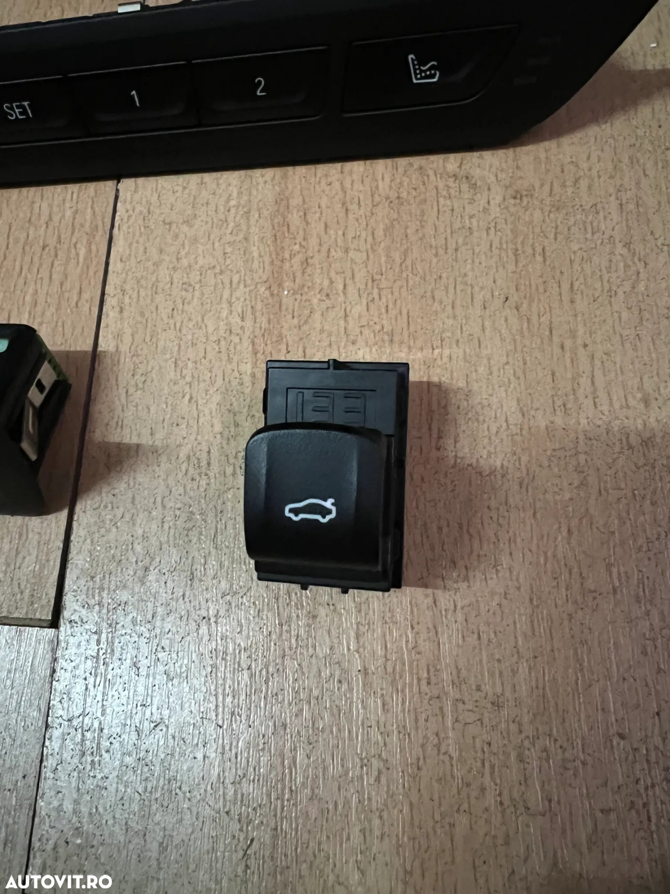 buton volan electricbmw F10 buton portbagaj BMW G30 G11 G12 G20 G05 G06 bagheta masaj scaune BMW G30 buton portbagaj BMW G11 G30 G31 preturi in descriere - 4