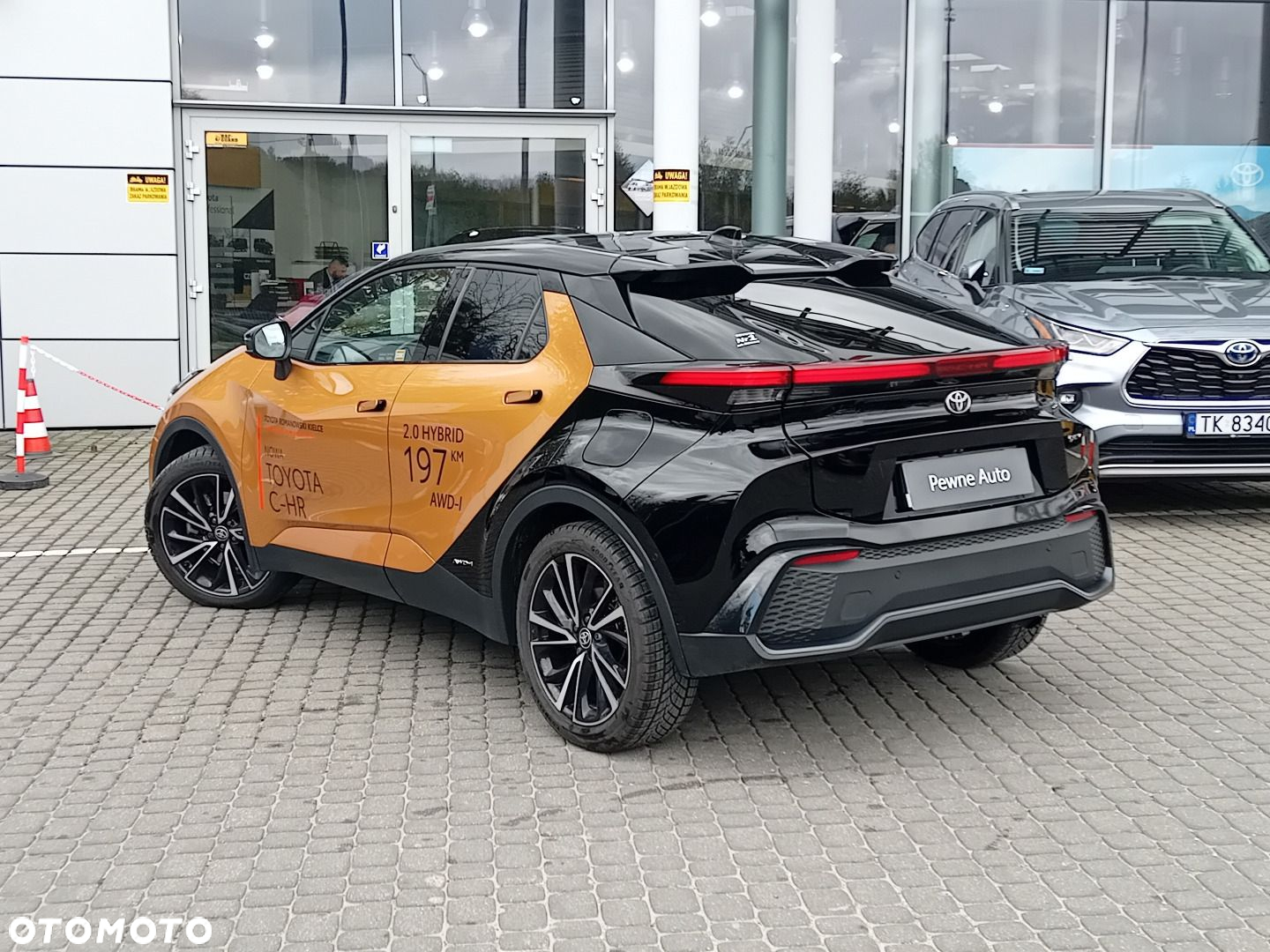 Toyota C-HR - 14