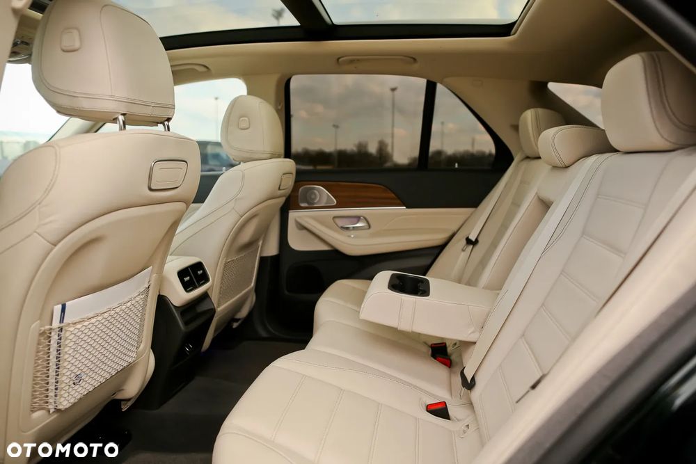 Mercedes-Benz GLE - 26