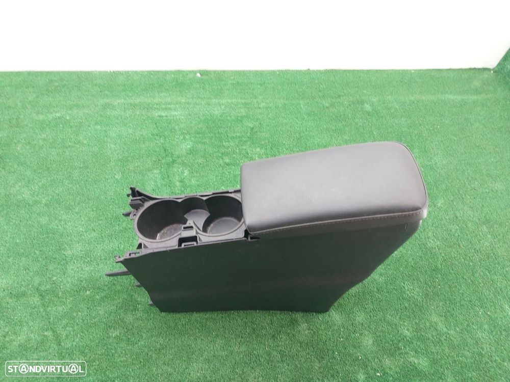 APOIO DE BRAÇOS LEXUS CT - 1