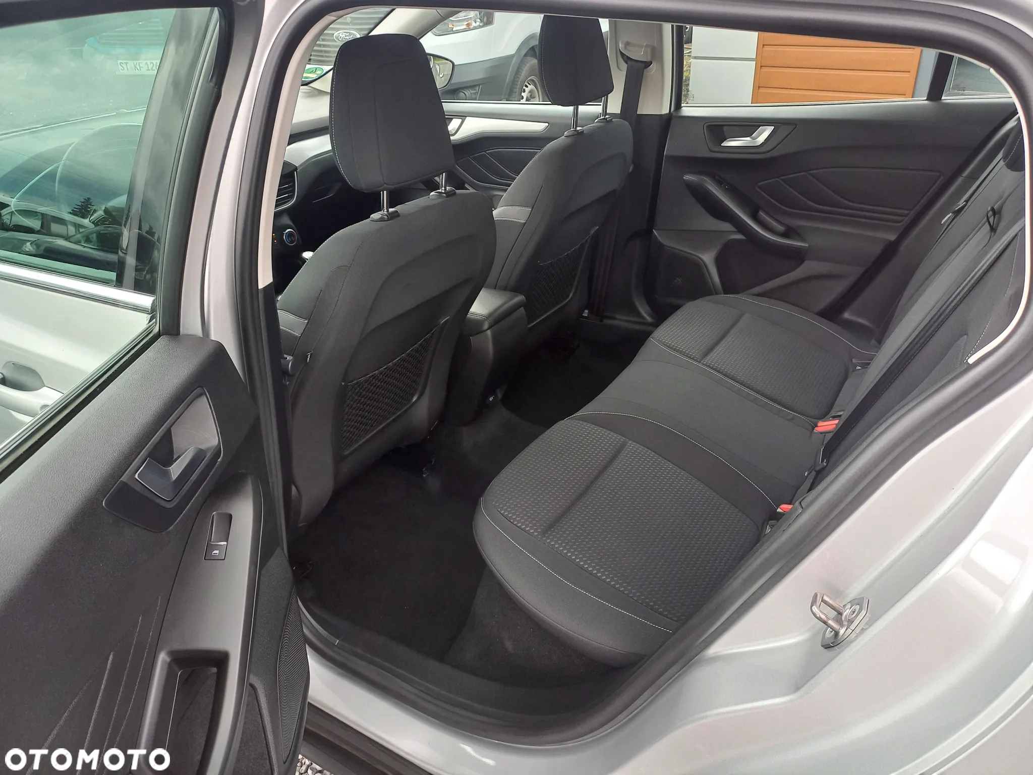 Ford Focus 1.5 EcoBlue Start-Stopp-System TITANIUM - 16