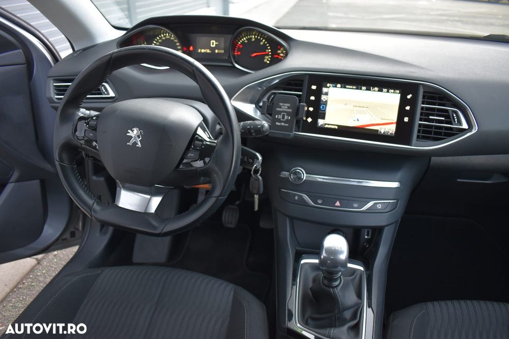 Peugeot 308 - 5