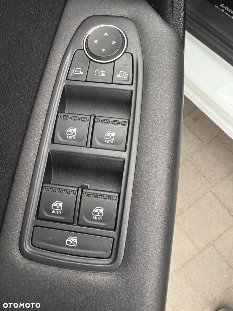 Renault Captur TCe 90 EXPERIENCE - 17