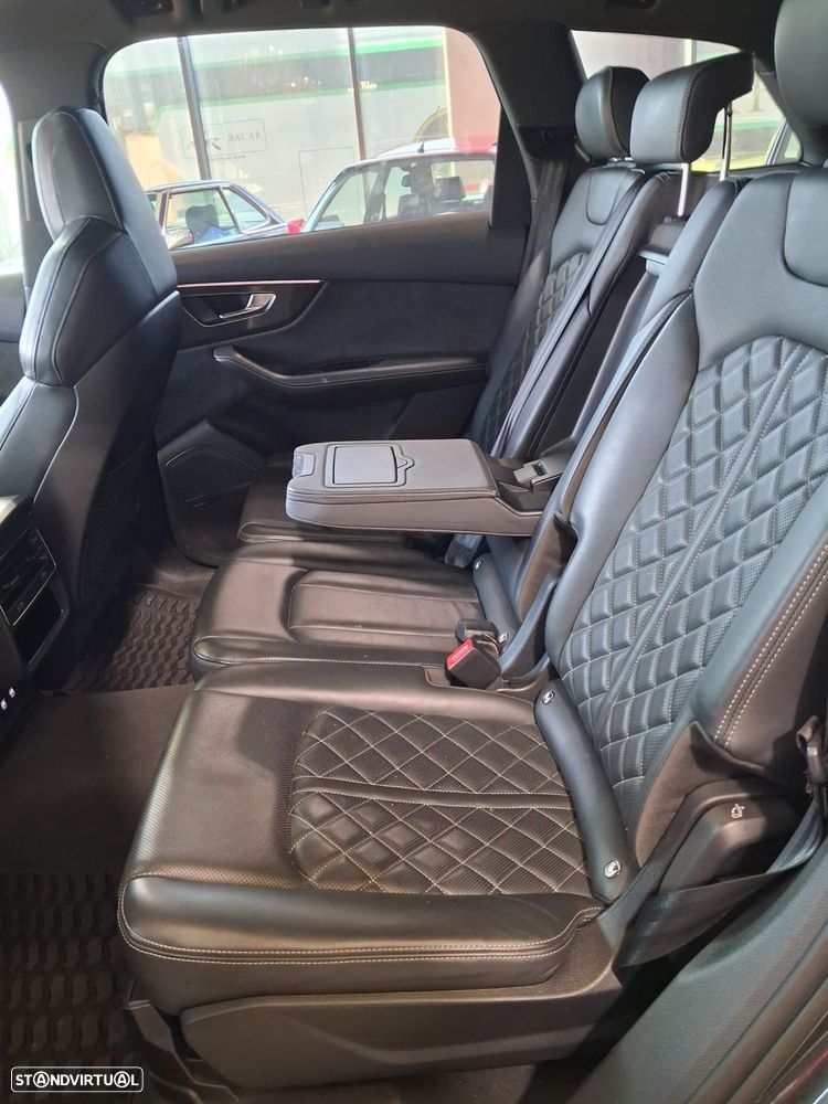 Audi Q7 - 27