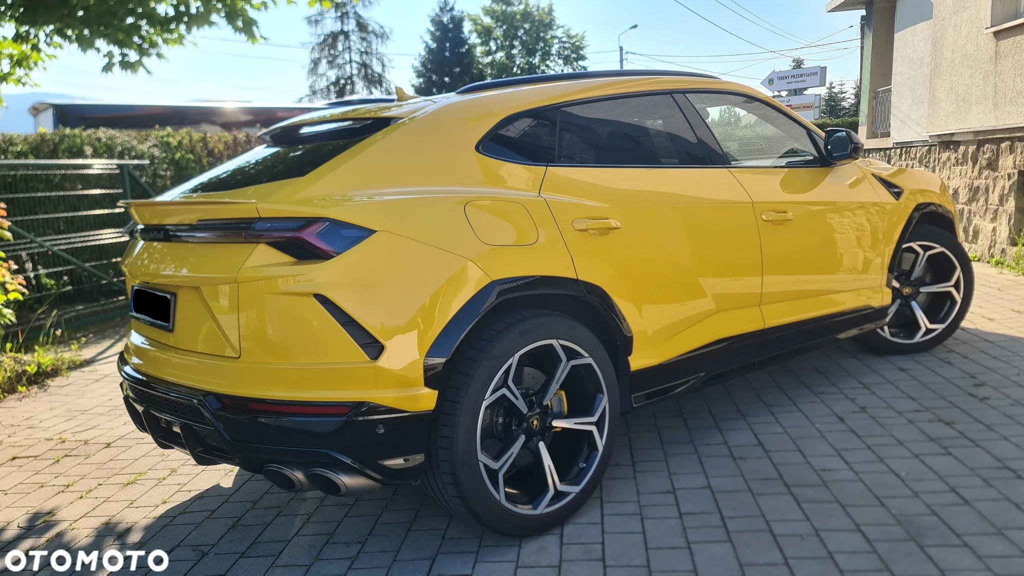 Lamborghini Urus - 4