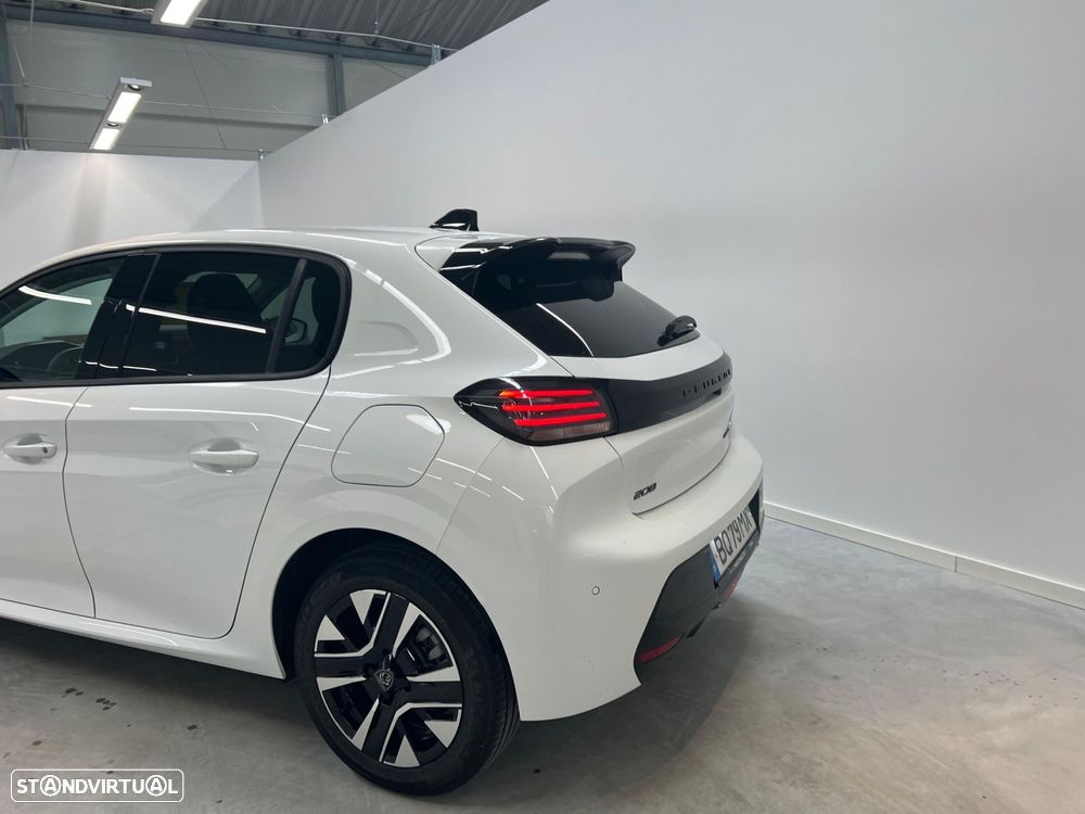 Peugeot 208 1.2 Hybrid Allure e-DCS6 - 14