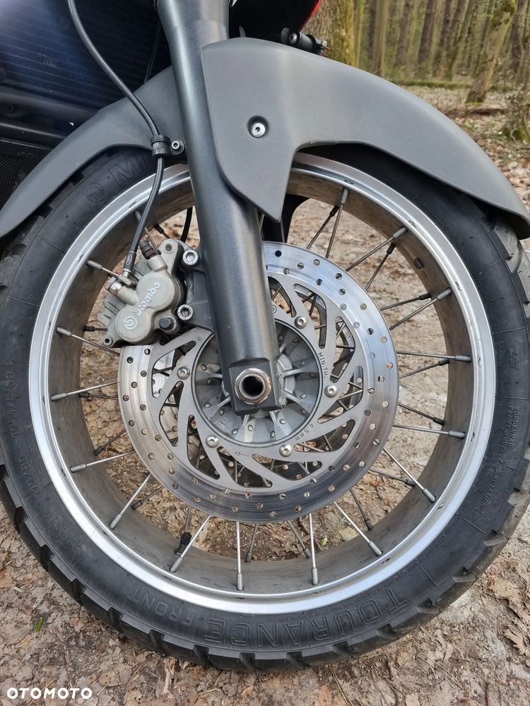 Aprilia Caponord - 8