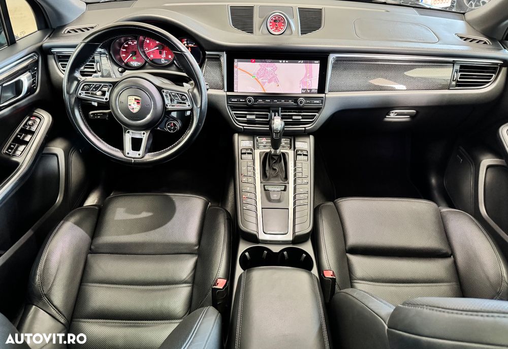 Porsche Macan GTS PDK - 11