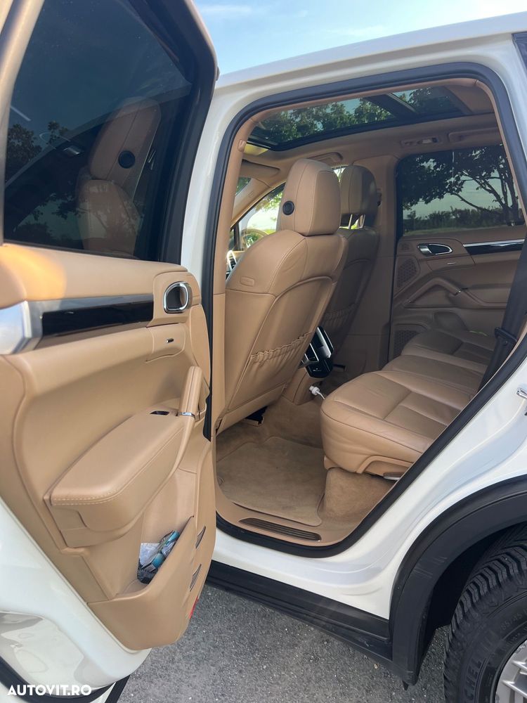 Porsche Cayenne S Tiptronic - 12