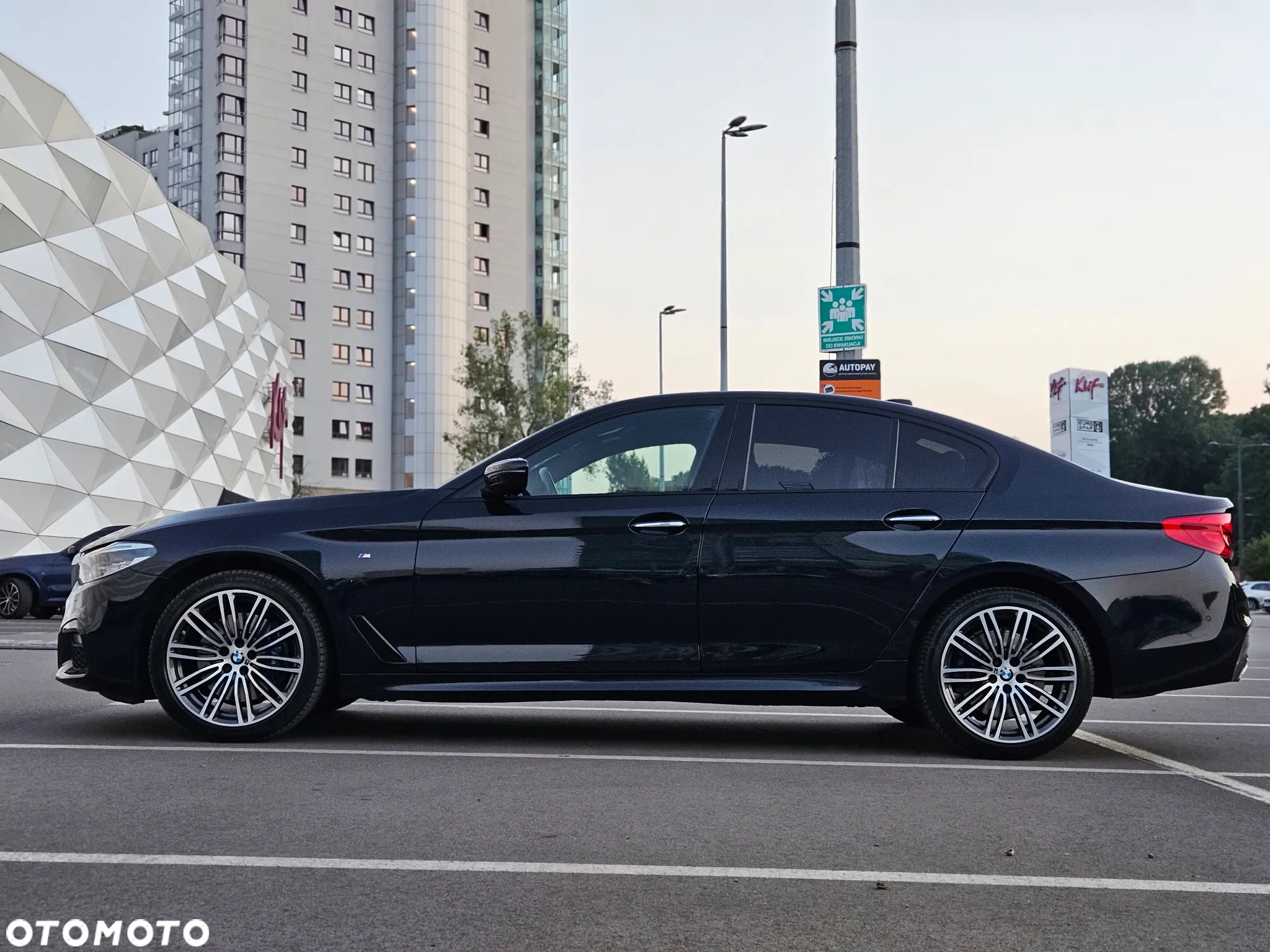 BMW Seria 5 530i xDrive M Sport sport - 8