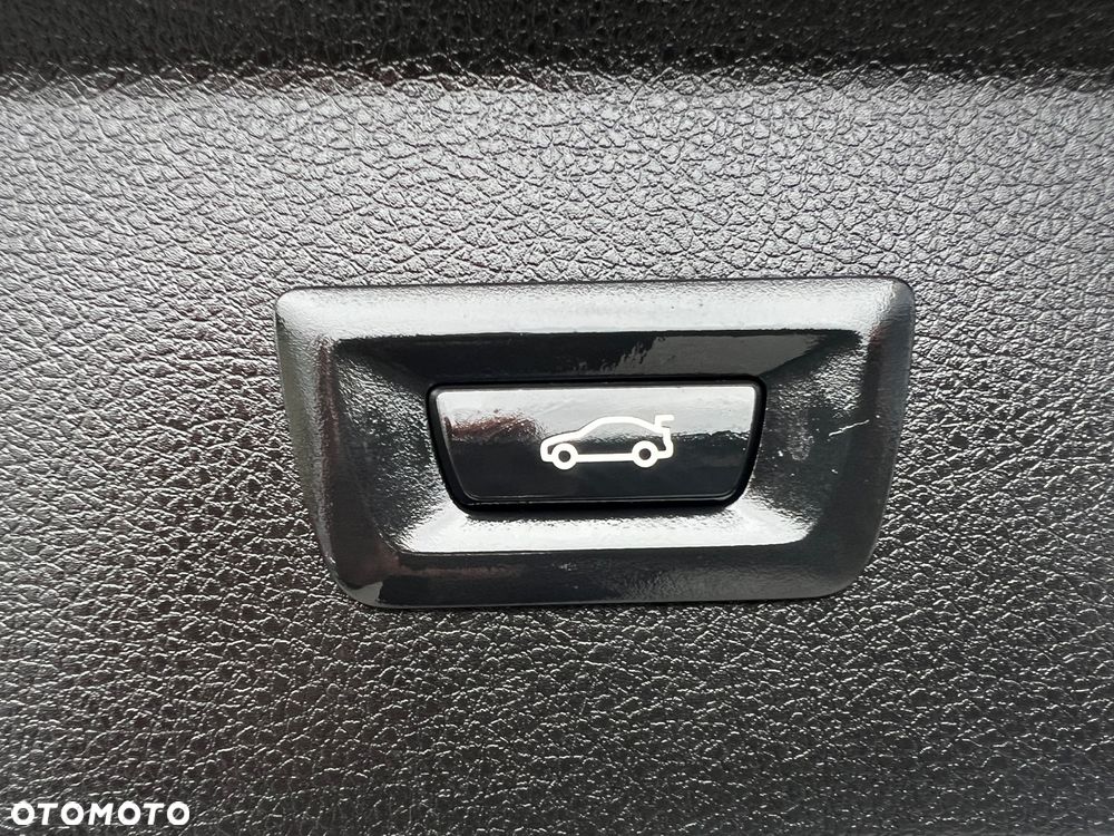 BMW Seria 2 218d Sport-Aut Luxury Line - 22
