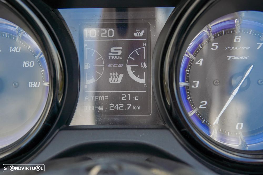 Yamaha TMAX TMAX DX - 15