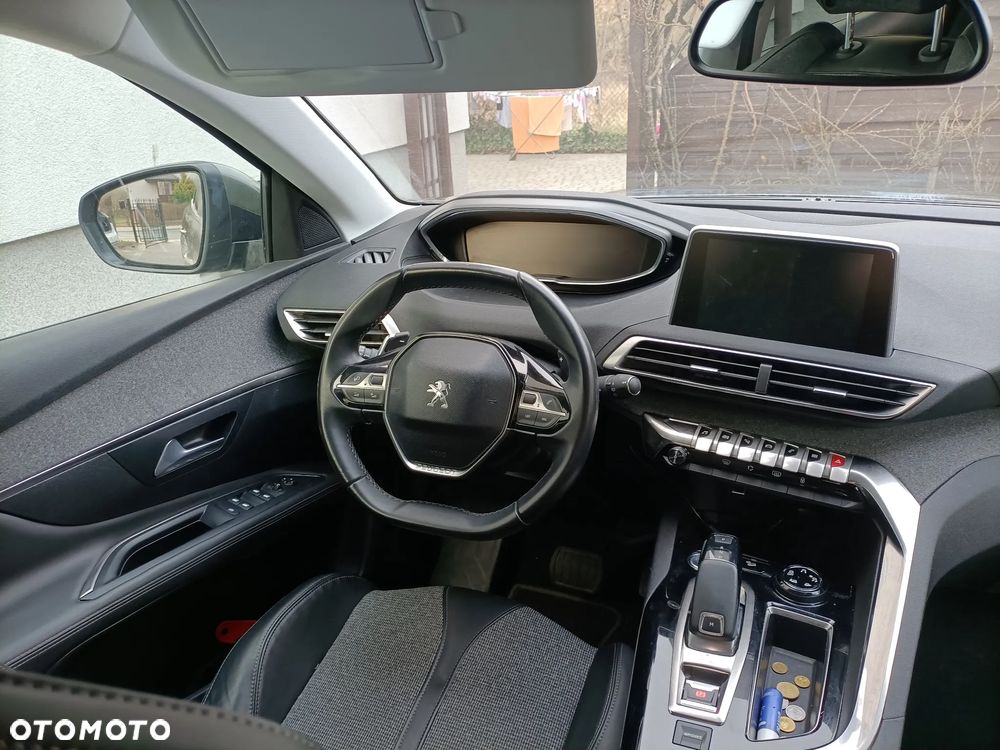 Peugeot 3008 1.2 PureTech Allure S&S EAT6 - 9