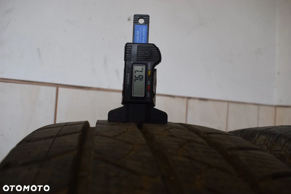 R16C 235/65 Goodyear Vector 4Seasons Cargo Cena za parę - 4