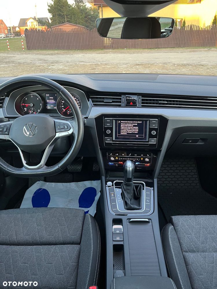 Volkswagen Passat - 9