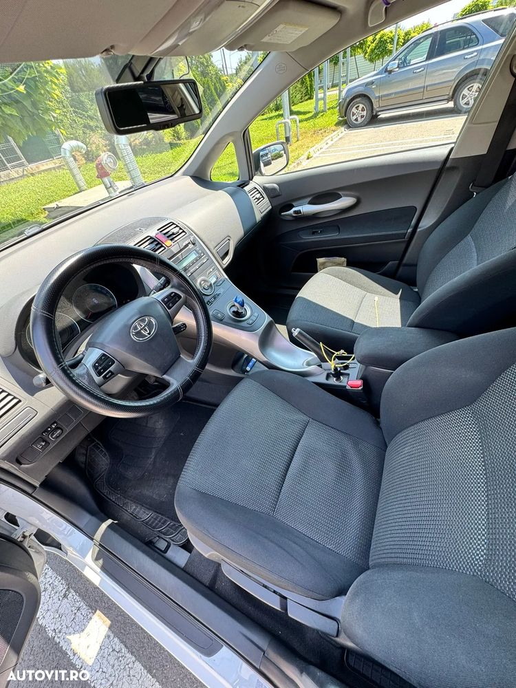 Toyota Auris - 9