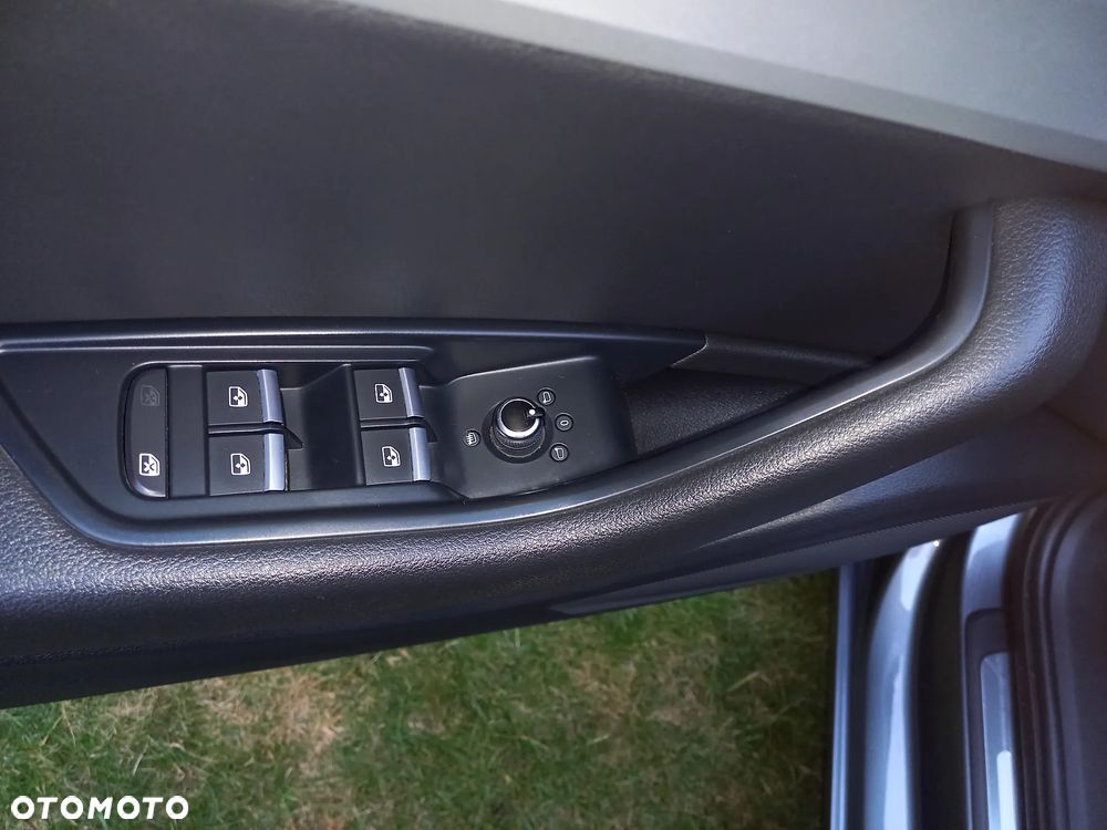 Audi A4 Avant 2.0 TDI S tronic - 20