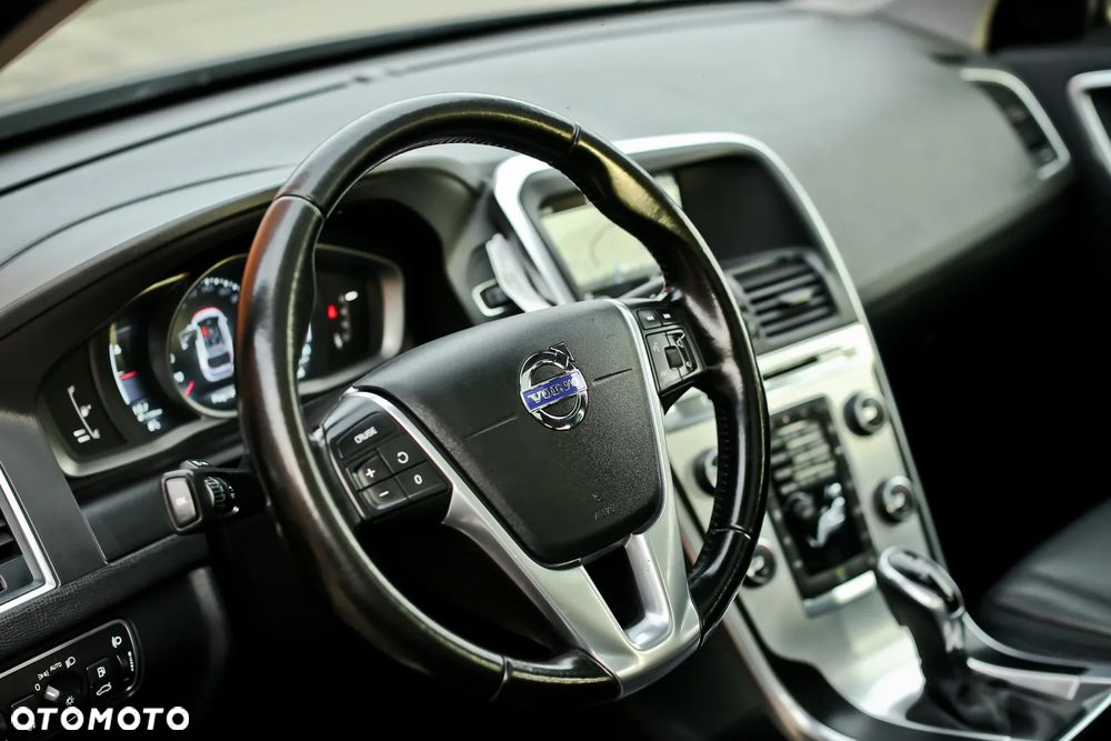 Volvo XC 60 D3 Geartronic Ocean Race - 29