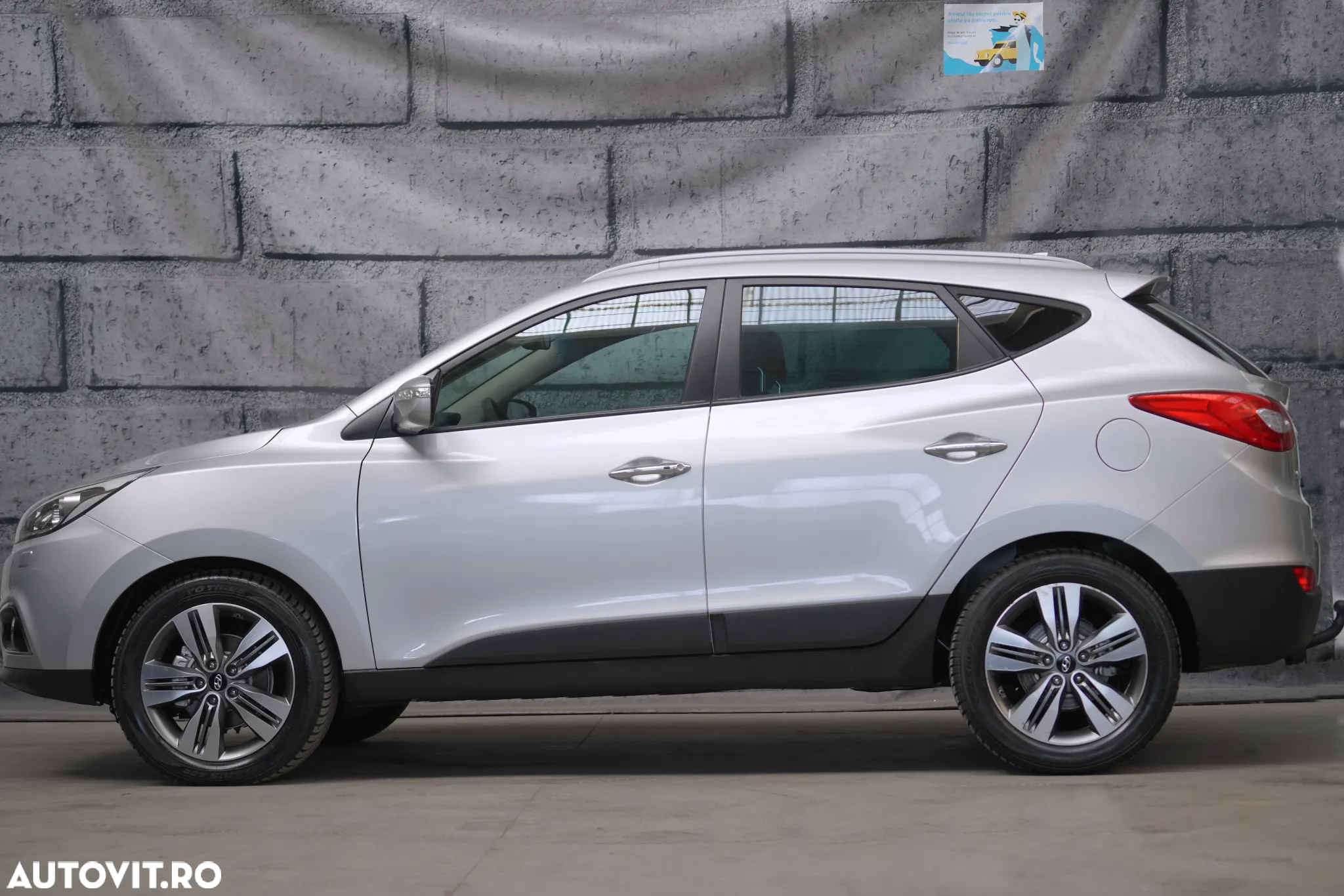 Hyundai ix35 2.0 CRDI 4WD Automatik Premium - 4