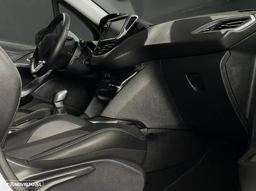 Peugeot 2008 - 5