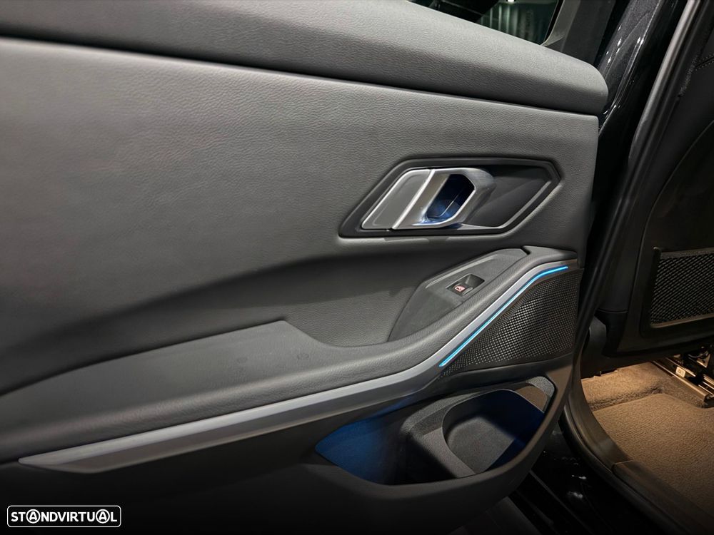 BMW 320 e Line Sport Auto - 36
